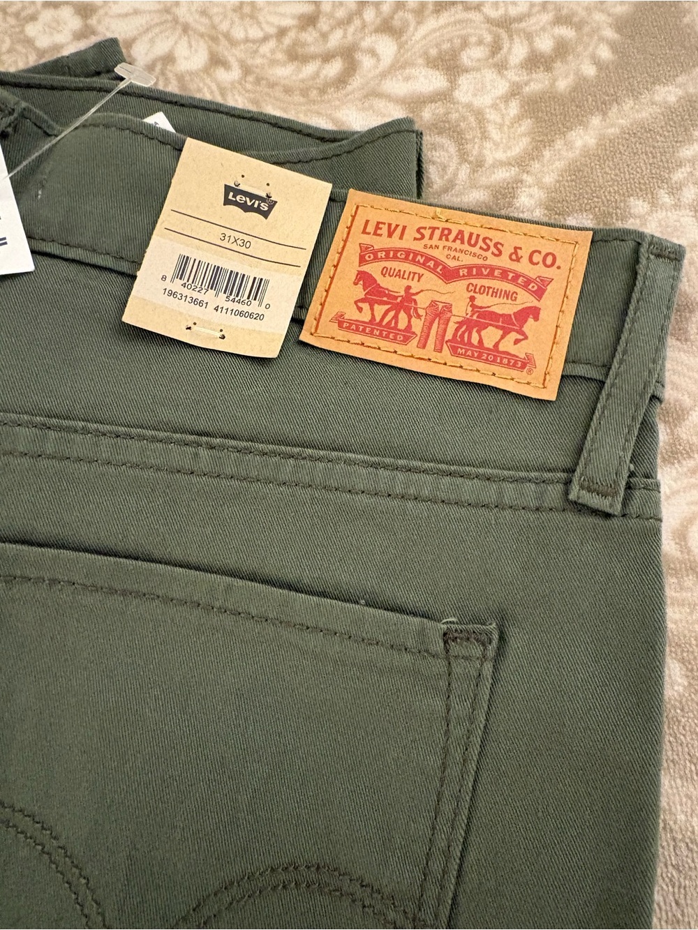 Levi's women Shaping Straight Jeans - Olive Green - Picture 5 of 9